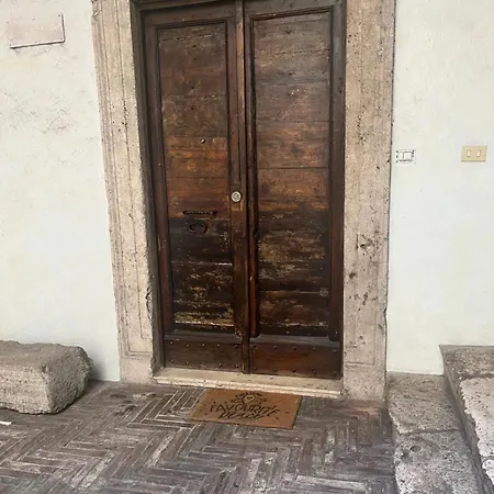 Appartement Portico Di Ottavia Prime Location With Internal Courtyard *