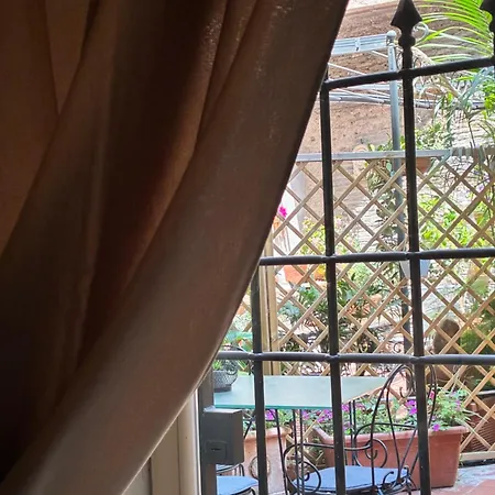 Pantheon, Campo De Fiori Mini Garden Appartement Rome