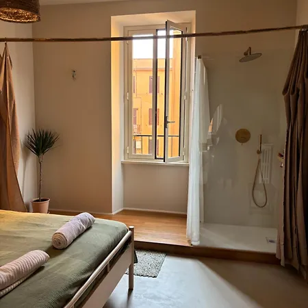 Апартаменты Portico Di Ottavia Prime Location With Internal Courtyard *