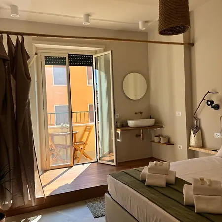 Portico Di Ottavia Prime Location With Internal Courtyard Apartament