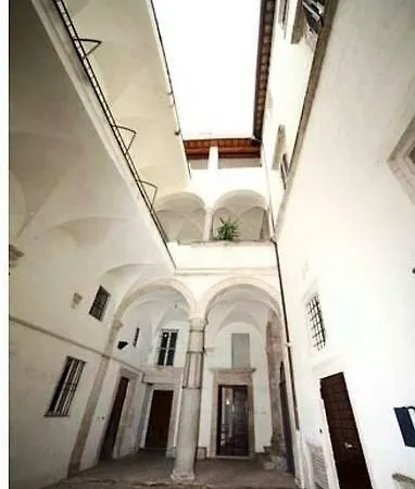 Apartament Portico Di Ottavia Prime Location With Internal Courtyard *