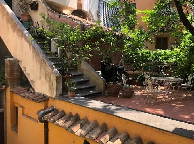 Pantheon, Campo De Fiori Mini Garden Appartement