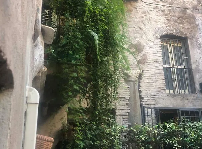 Pantheon, Campo De Fiori Mini Garden * Rome