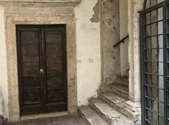 Pantheon, Campo De Fiori Mini Garden *